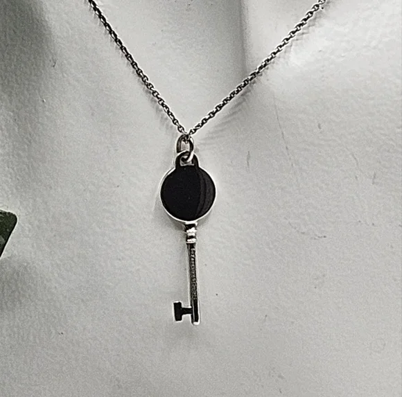 Tiffany &Co sterling Silver .925 Return To Tiffany Round Circle Key Peretti - Picture 5 of 16